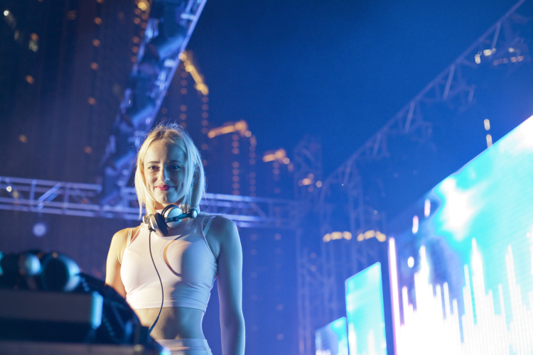 Vanessa Hudgens' Zac future