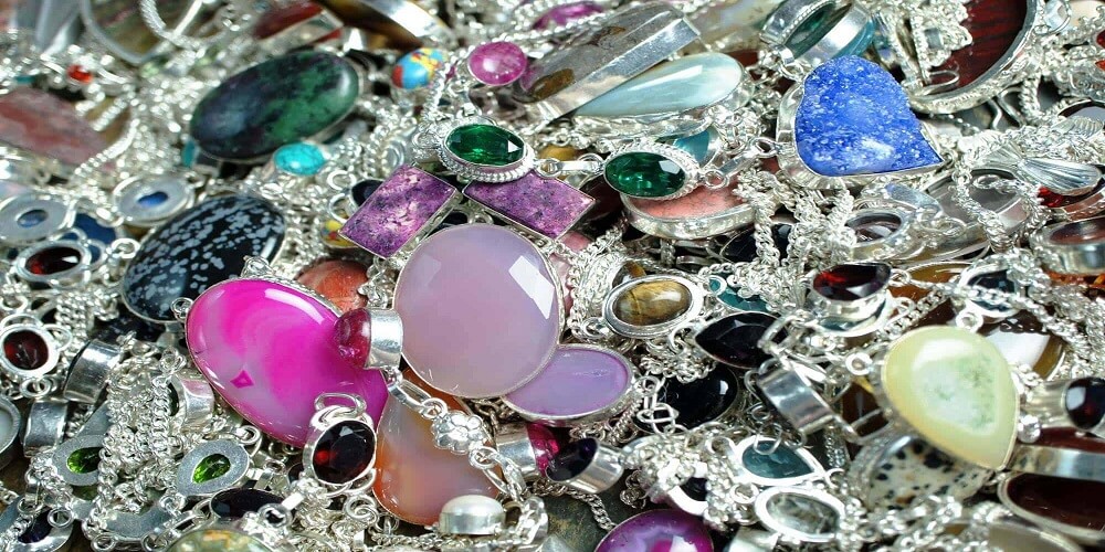 Wholesale jewelry is the future of sales and profits