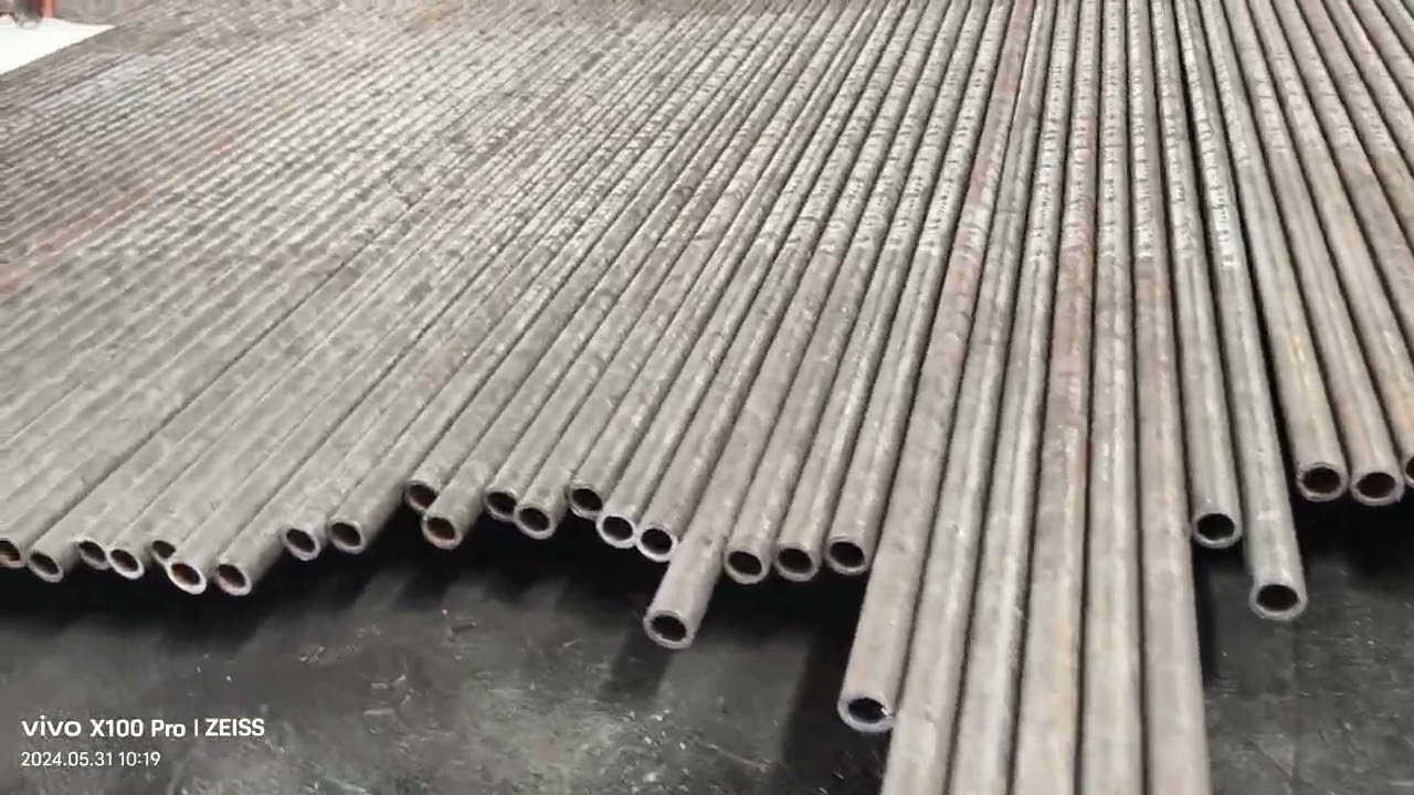 A Look At How False Eyelashes Have Become A Must-Have Accessory